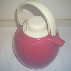 ★①象印魔法瓶1.05Ｌ（冷温両用）、②グロリア水冷ボトル8Lの画像