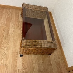 ガラステーブル　美品の画像
