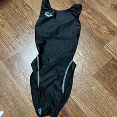 競泳水着　女児　130 未使用