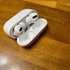 AirPods Pro  イヤホン　箱付き　美品の画像