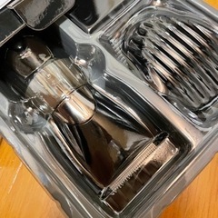 【新品未使用】 バリカン 電動バリカン バリカン 散髪用 USB充電式 コードレス 10段階調節可能 IPX7防水 ヘアカッター リミットコーム付きで ばりかん 低騒音 軽量 バリカン メンズ 子供用 業務用 家庭用 日本語説明書 の画像