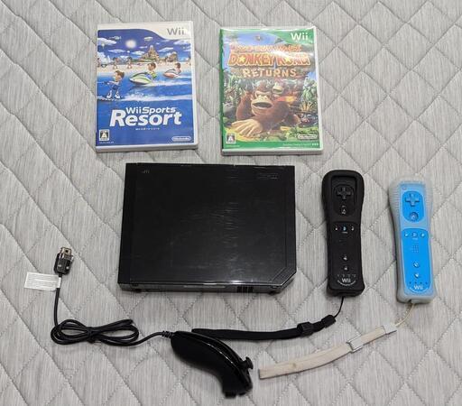 wii 本体 とソフト2本(ドンキーコング リターンズなど)