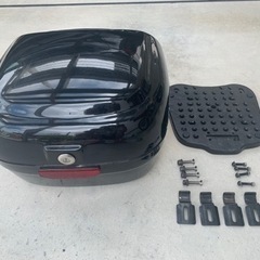バイク用リアボックス（トップケース）