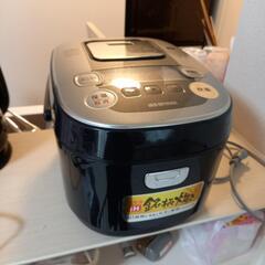 炊飯器　アイリスオーヤマ