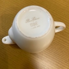 ボーンチャイナ　醤油入れの画像