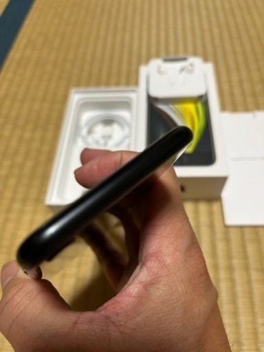商談中　iPhone SE 第二世代　128G Blak