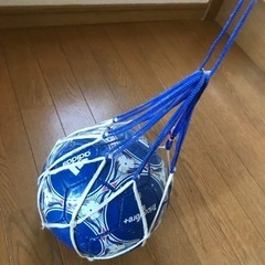 サッカーボール　adidas アディダス