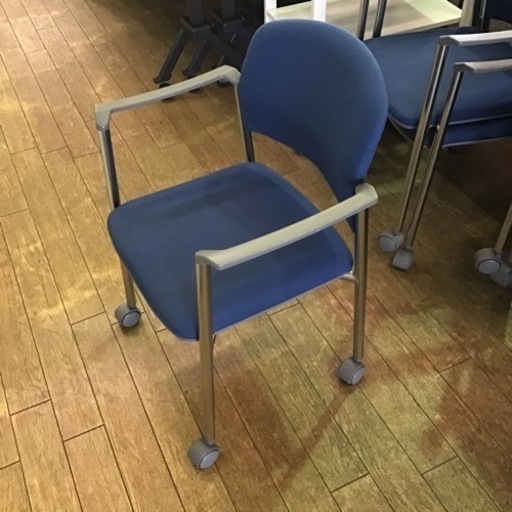 JG-33 【オフィス家具専門店】ウチダのスタッキングチェアセットです！