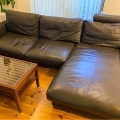 KEYUCA ソファー　テーブルの画像