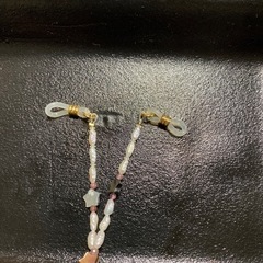 淡水真珠、天然石、シェルメガネホルダーの画像