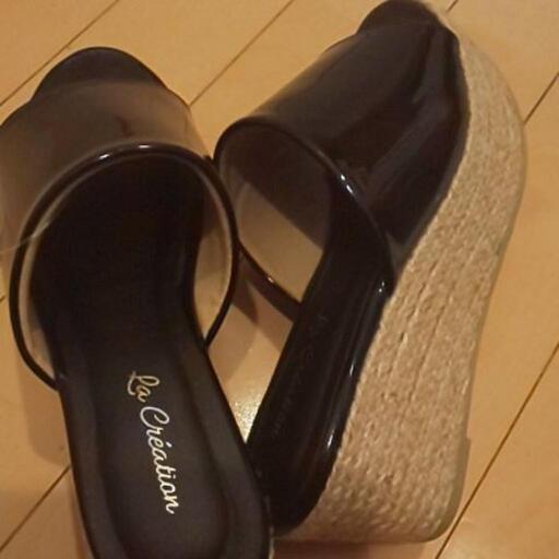 新品♡エナメルサンダル