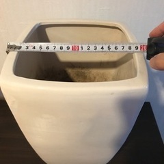 植木鉢（陶器/白）の画像