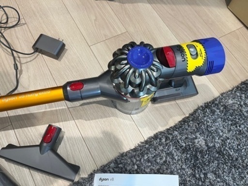 ダイソン Dyson V8 Fluffy Extra 掃除機 sv10ffexn 