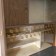 レトロ　昭和中期食器棚の画像