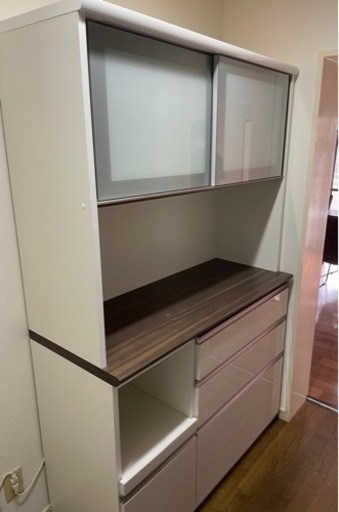 【取引中】松田家具 食器棚 ファンシー