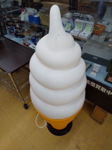 ソフトクリーム型ディスプレイ 高く買取るゾウ八幡西店