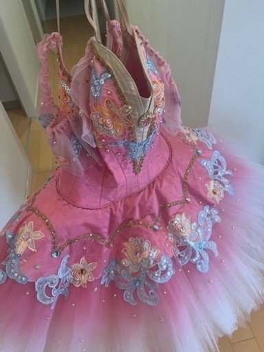 バレエの衣装売ります。