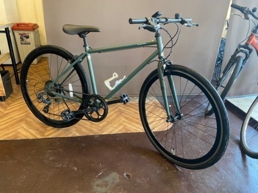 【サイコン付き】700c クロスバイク　7速