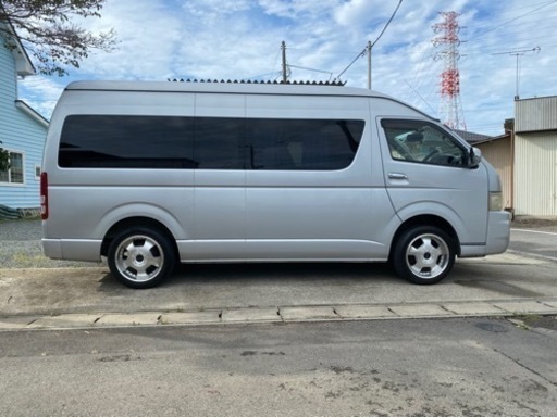 ハイエース、キャラバン、サーフ18インチタイヤホイール