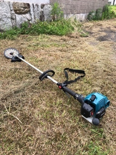 マキタ　MEM2300M 草刈機　新古品