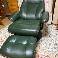 ☆【お値引き】レザー調リクライニングチェア☆オットマン付き☆自宅保管品の画像