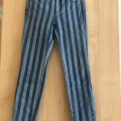 ARMANIジーパンの画像