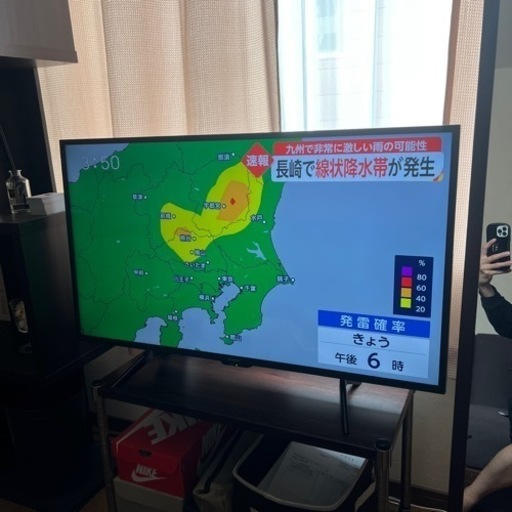45型薄型液晶テレビ