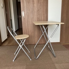 パソコンの机です。値下げです。の画像