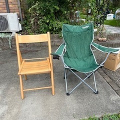 木製折りたたみチェアーの画像