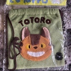新品　となりのトトロ(ネコバス)プチリュック