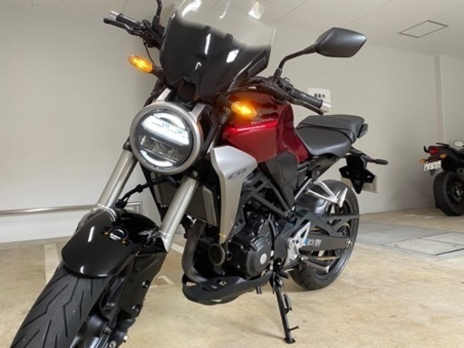 ホンダ　CB250R  グリップヒーター　ヘルメットロックなど