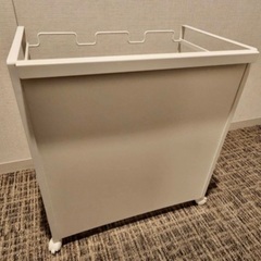 タワー ダストワゴン（ゴミ箱）の画像