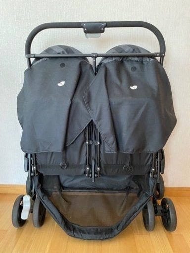 双子用のベビーカー