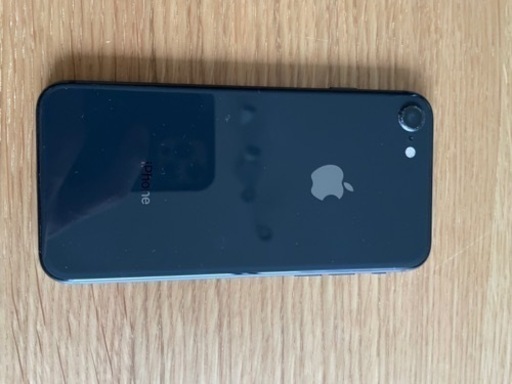 iPhone8 SiM入ってません