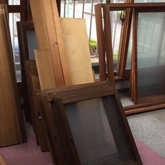 建具廃材無料です