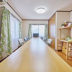 【RebornキッチンスペースL】自然光の入る一軒家の一室、貸切キッチンで#撮影#勉強会#文化教室#女子会#誕生日会#パーティー【阪神尼崎駅徒歩7分】【1000円/時間】 - レンタルオフィス