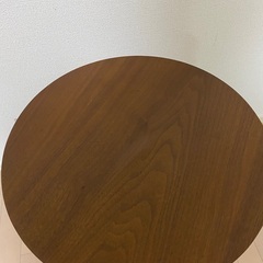 ワイヤーコーナーテーブルの画像