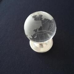 ガラスオブジェ　地球儀の画像