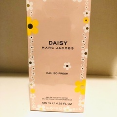 新品未使用未開封　マークジェイコブスデイジー125ml