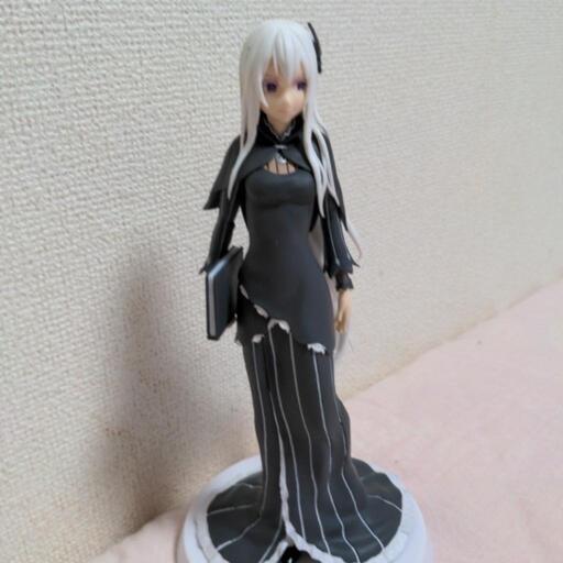 リゼロ　エキドナ　フィギュア　本