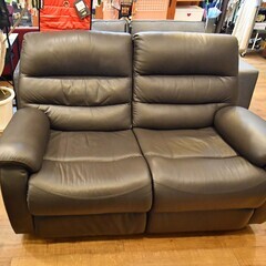 ○近郊配送可能○本革 2人掛け 電動リクライニングソファ 中古品○