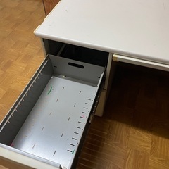 勉強机の画像