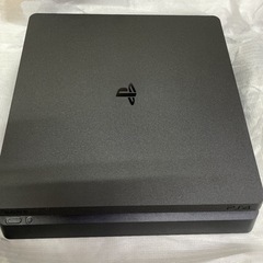 PS4本体　FF Ⅶ リメイクパック＋ソフトの画像