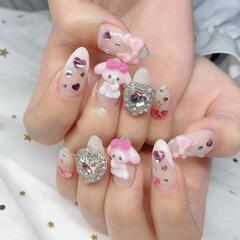 ネイルしてくれませんか？(ポリジェルネイル希望)