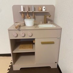 おままごとキッチン　破損あり