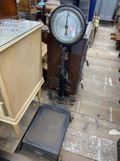 体重計 ばかり 計り ブリキ 昭和レトロ 可動品 120kg 32貫 キャスター付き 大日本東京守谷製造