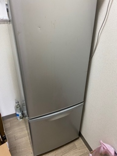 引っ越しをする事になったのでお売りいたします。