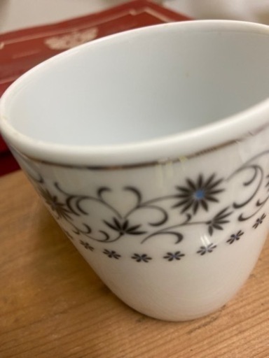 ノリタケ　シルバークイン　ティーカップセット