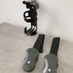 ドリンクホルダーとブランケットクリップの画像