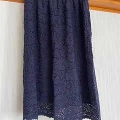 【Mサイズ】UNIQLO レーススカートの画像